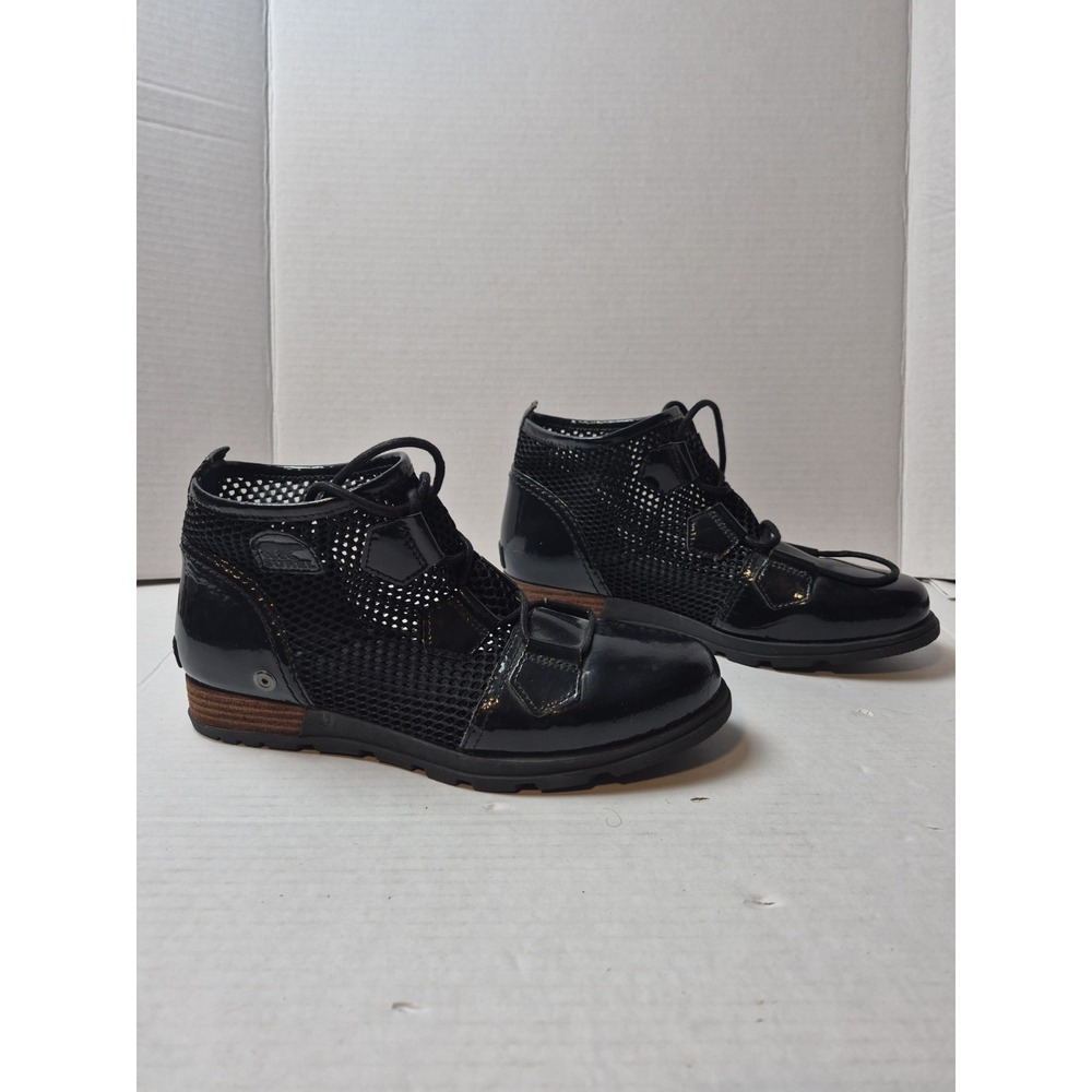 Sorel Medina III Mesh Lace-Up Ankle Boots Black Patent Leather Techwear  Siz 8.5